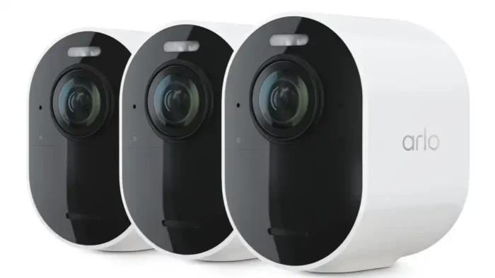 Bezprzewodowy system zabezpieczeń Arlo Ultra 2 4K UHD z trzema kamerami